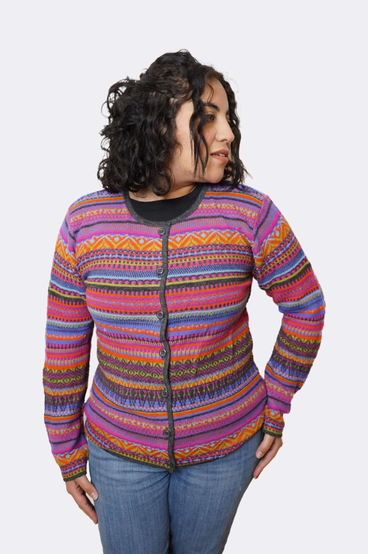 Women's striped alpaca cardigan buttoned - Andean pattern detail